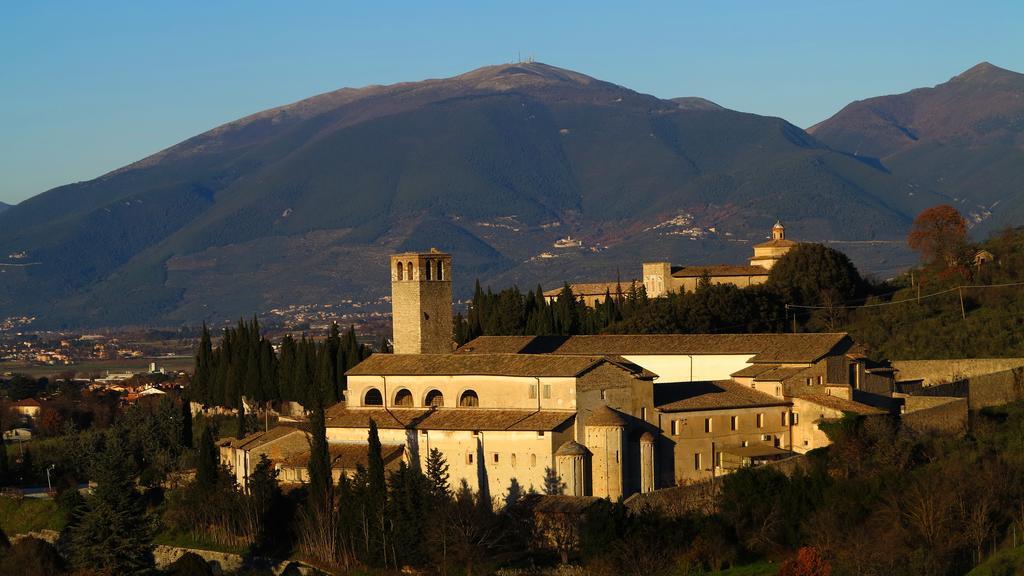 Hotel Clarici Spoleto Dış mekan fotoğraf