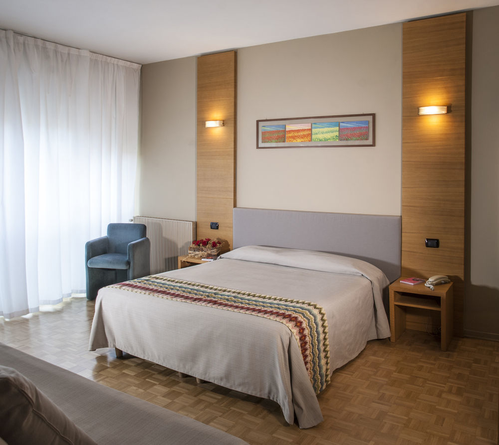 Hotel Clarici Spoleto Dış mekan fotoğraf